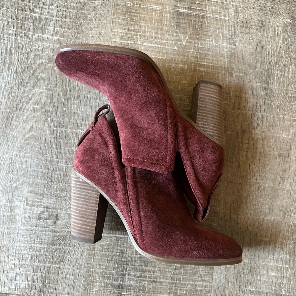 Vince Camuto Maroon Leather Booties
